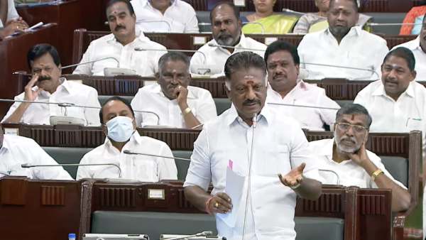  நிர்வாகிகள் எதிர்ப்பு 