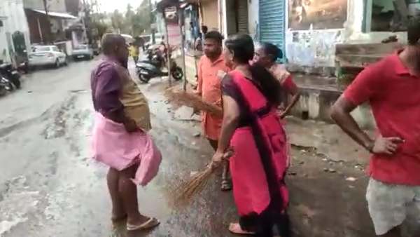 கடும் வாக்குவாதம் 