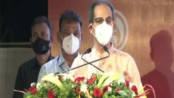  உத்தவ் தாக்ரே