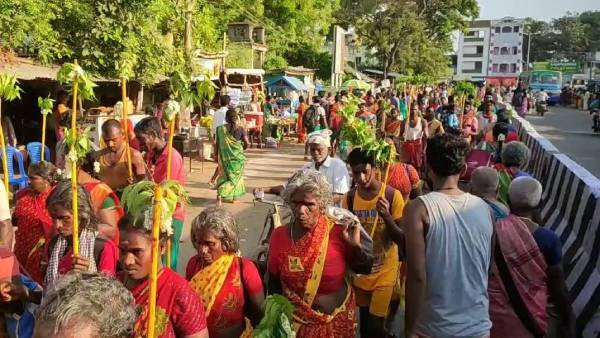 மாட்டு வண்டிகளில் சீர் வரிசை 