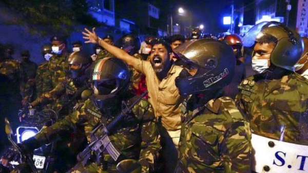 மக்கள் போராட்டம் மக்கள் போராட்டம்