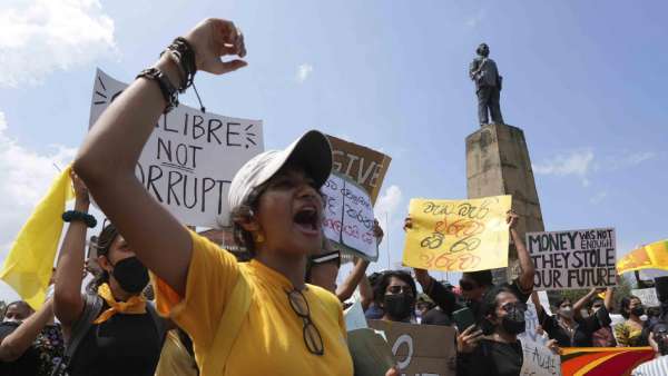 தேவையற்ற கட்டுப்பாடுகள் தேவையற்ற கட்டுப்பாடுகள்