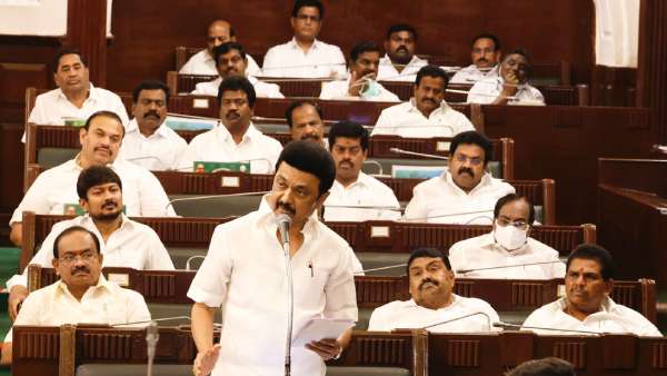 தலைவர்களோடு தலைவராக தலைவர்களோடு தலைவராக