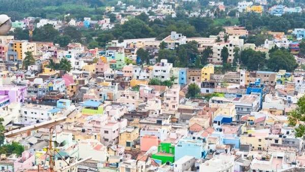 மக்கள் அடர்த்தி குறைவு 