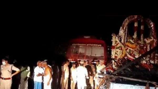 11 பேர் பலி 11 பேர் பலி