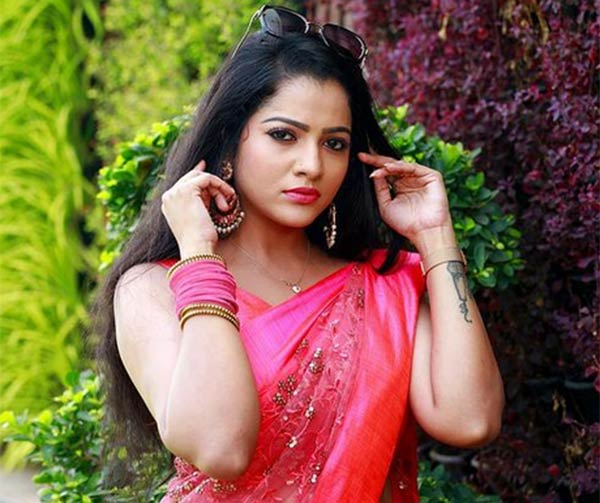 சினிமா டிக்கெட்டுகள் 