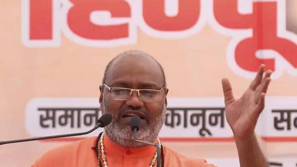 புகார் - கைது புகார் - கைது