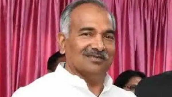 4 கல்லூரிகள் 