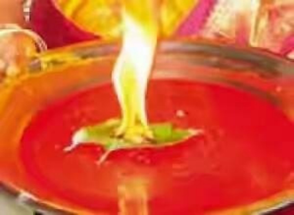 கண் திருஷ்டி போக்கும் கற்பூரம்