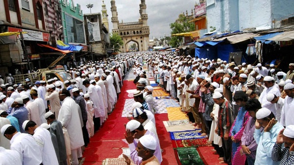 மடத்தில் ரம்ஜான் கொண்டாட்டம்