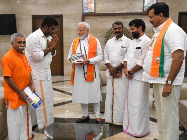 மாவட்டத் தலைவர்கள் 