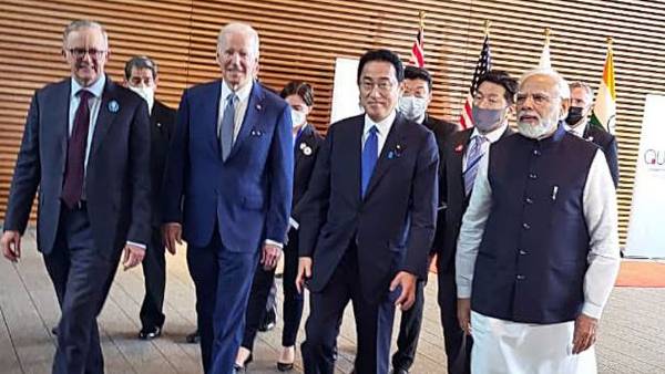 ஆஸ்திரேலியா பிரதமருக்கு பரிசு ஆஸ்திரேலியா பிரதமருக்கு பரிசு