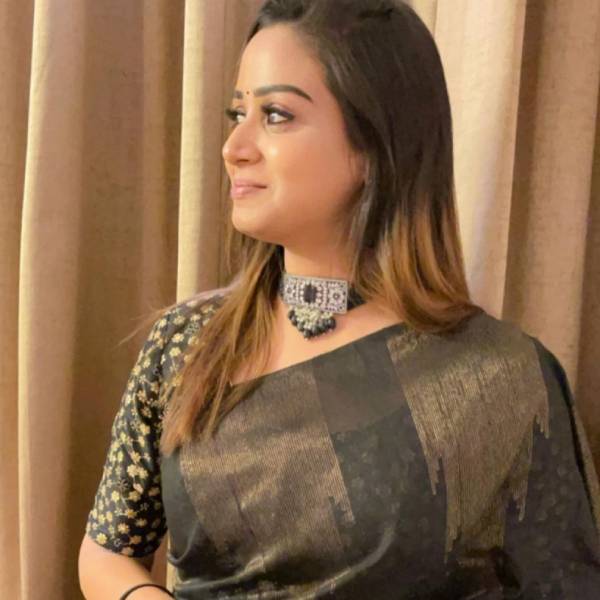 அல்ரெடி கமிட்டட் 