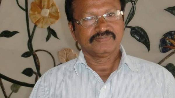 மேடையிலேயே சரிந்து மேடையிலேயே சரிந்து