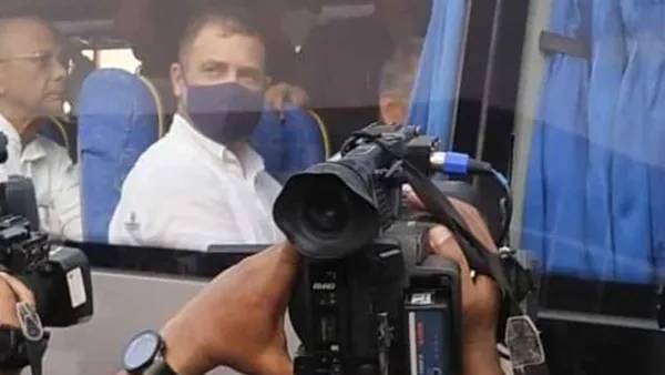 ஒரு குடும்பத்திற்கு ஒரு சீட் ஒரு குடும்பத்திற்கு ஒரு சீட்