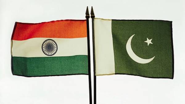 கேலிக்கூத்தானது கேலிக்கூத்தானது