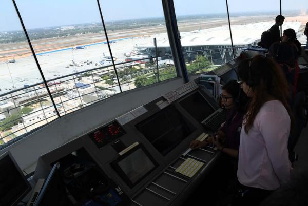 வெடிகுண்டு மிரட்டல் வெடிகுண்டு மிரட்டல்