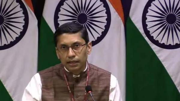 பாகிஸ்தானில் தீர்மானம் பாகிஸ்தானில் தீர்மானம்