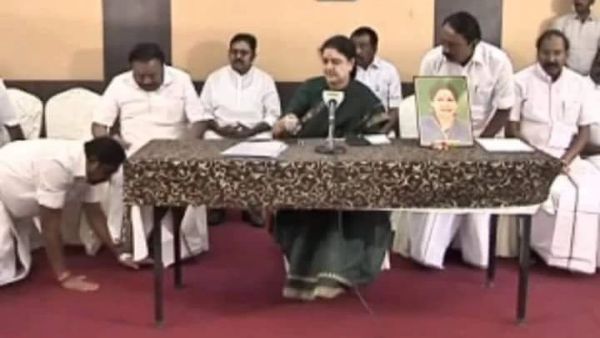  விபத்தாக முதல்வர் பதவி