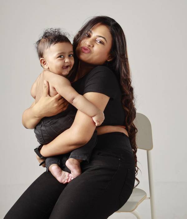 கர்ப்பகால போட்டோ சூட் 