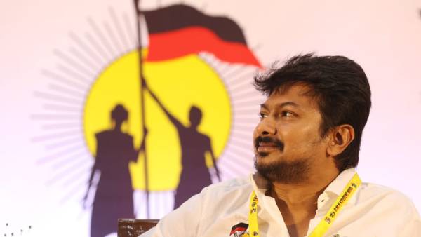 கட்சியில் ஆதரவு 