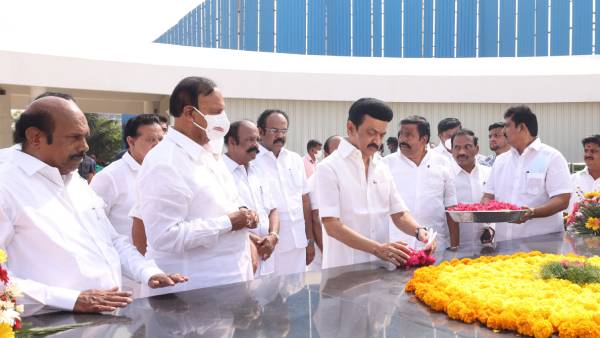  முத்துவேல் கருணாநிதி