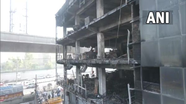  மூன்றாவது மாடி 