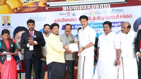 ஆசிரியர் மீது தாக்குதல் 