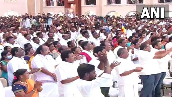 ஆளப் போகிறான் பாட்டாளி 