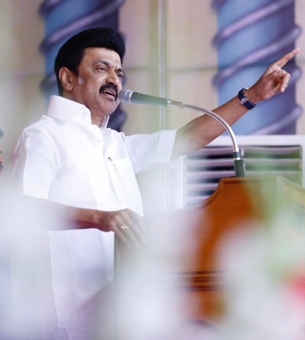 நேரம் போதவில்லை நேரம் போதவில்லை