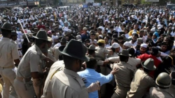 காவிக்கொடி காவிக்கொடி