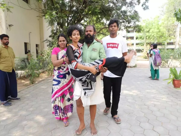 மாணவி சிந்து