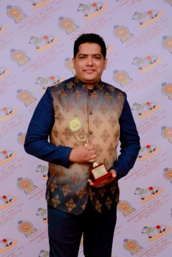 உணர்வுகளைப் பதிவு செய்தேன் உணர்வுகளைப் பதிவு செய்தேன்