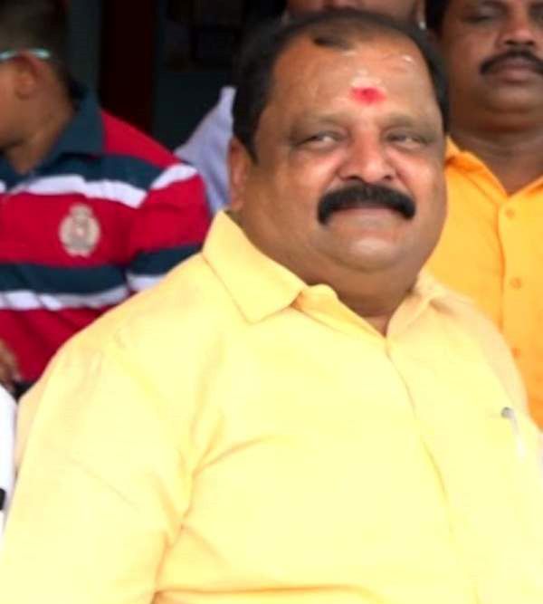  அதிமுகவில் அண்ணன்