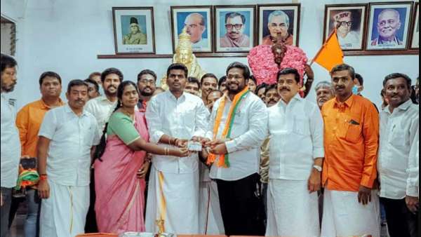  பாஜகவில் திருச்சி சிவா மகன் 