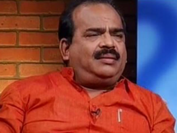 நாஞ்சில் சம்பத் மீது பாய்ச்சல் நாஞ்சில் சம்பத் மீது பாய்ச்சல்