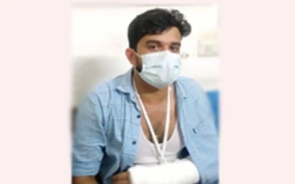  கடை ஊழியர்கள் மீது தாக்குதல் 