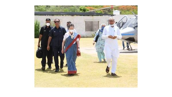 இளைஞர்களுக்கு வாய்ப்பு இளைஞர்களுக்கு வாய்ப்பு