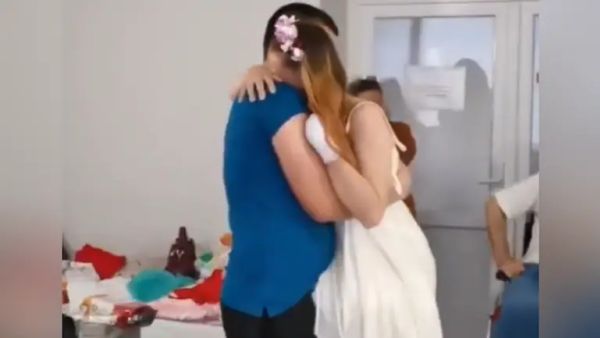 திருமணம் செய்யாமல் காதல் 