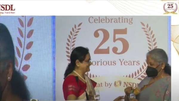  நெகிழ்ச்சி