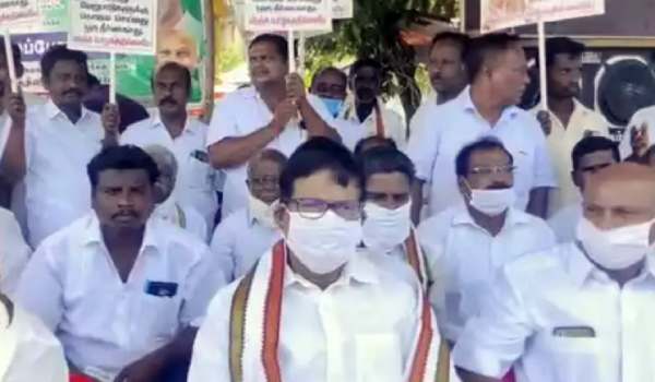 வரவேற்பும் எதிர்ப்பும் 