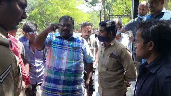 உதவி செய்தவருக்கு நேர்ந்த சோகம் 