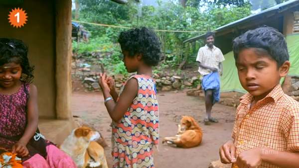 கழிப்பறை கூட கிடையாது 