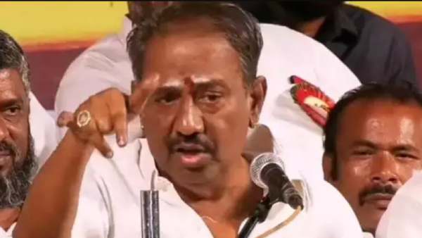  தினேஷ் மறுக்கிறார்