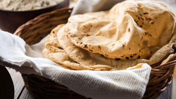  சப்பாத்திக்கு தட்டுப்பாடு 