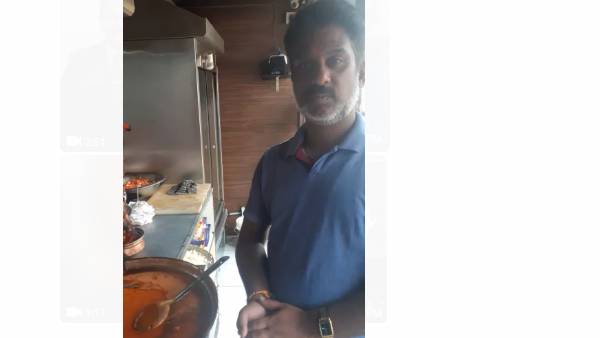  சுற்றுலா பயணிகள்