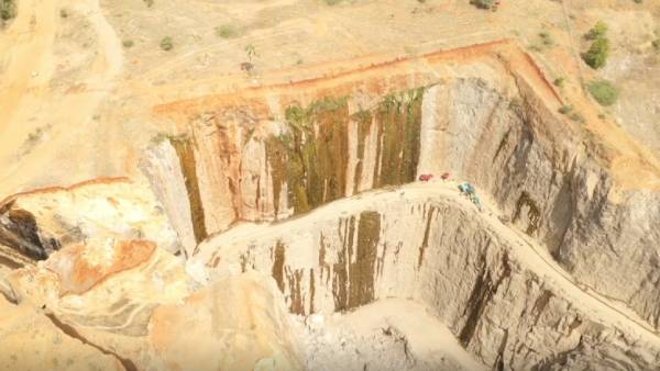 அடிக்கடி நிலச்சரிவு