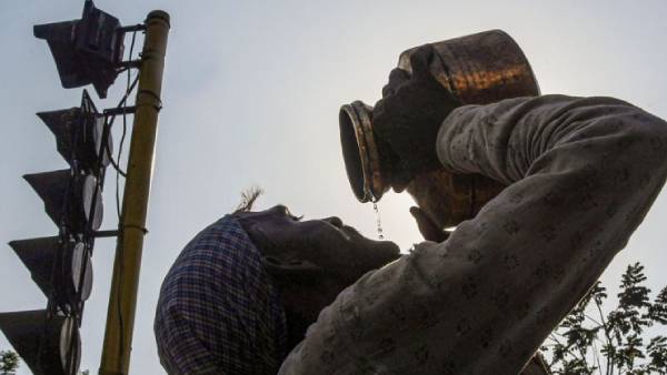 வெயில் எவ்வளவு வெயில் எவ்வளவு