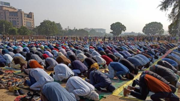 ரம்ஜானையொட்டி ஊரடங்கு 