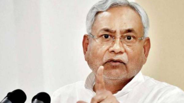 முட்டாள்தனம் என சீறிய நிதிஷ் 